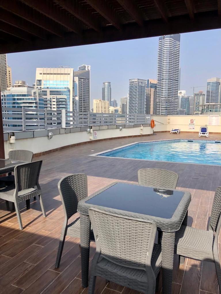Wonderful Two Bed Room With Full Marina View 두바이 외부 사진