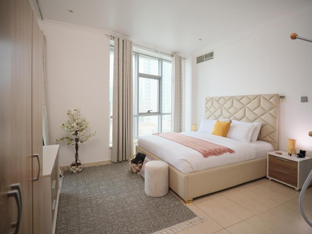 Wonderful Two Bed Room With Full Marina View 두바이 외부 사진