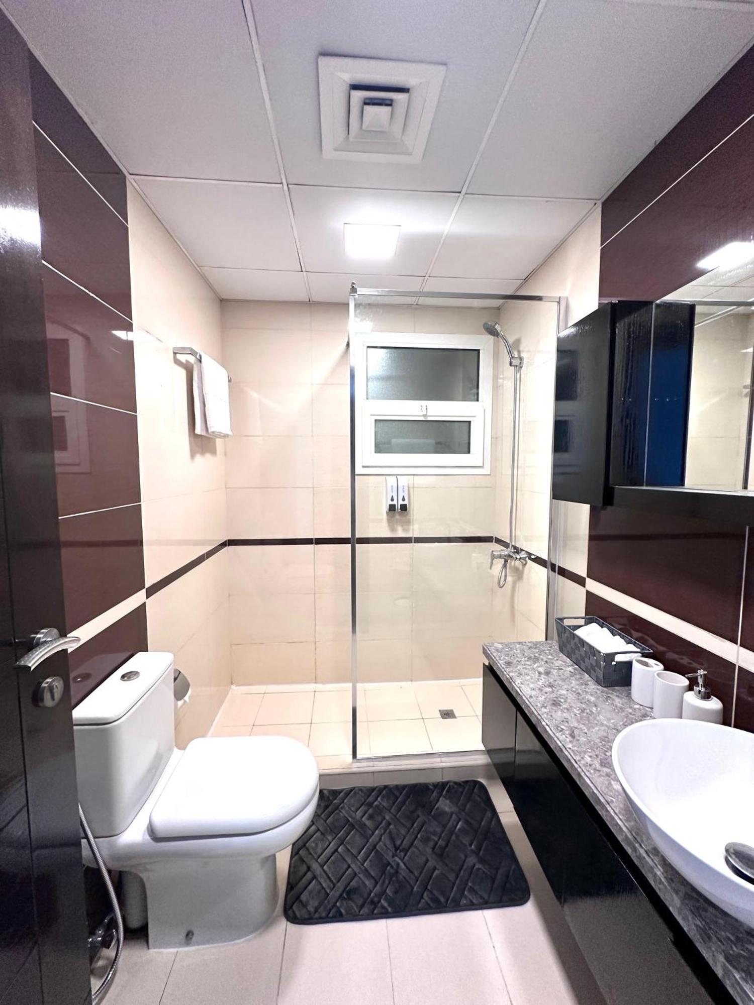 Wonderful Two Bed Room With Full Marina View 두바이 외부 사진